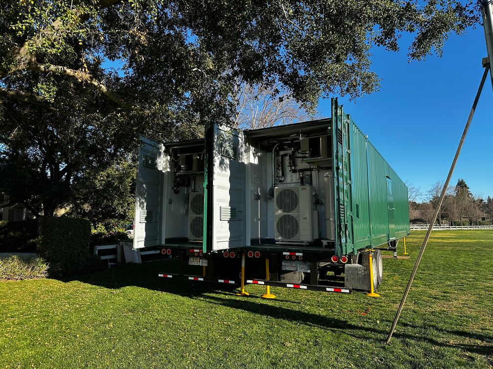 mobile kitchen trailer exterior 
