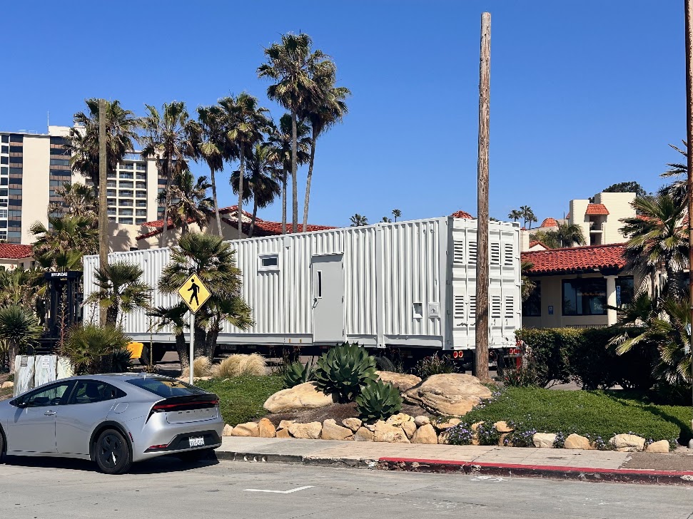 mobile kitchen trailer exterior 