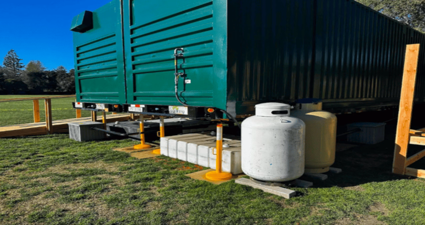 mobile kitchen trailer propane tanks