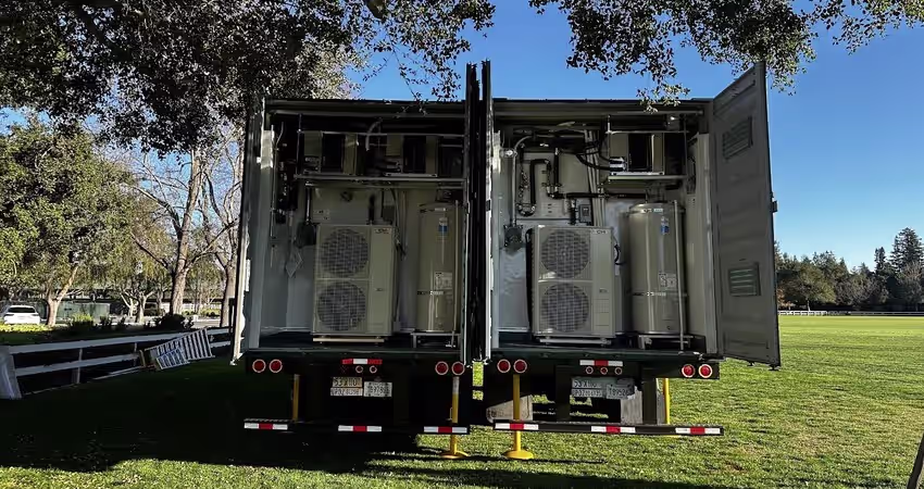 mobile kitchen hospitality 