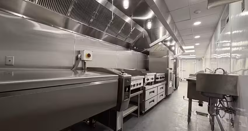 mobile commercial kitchen  