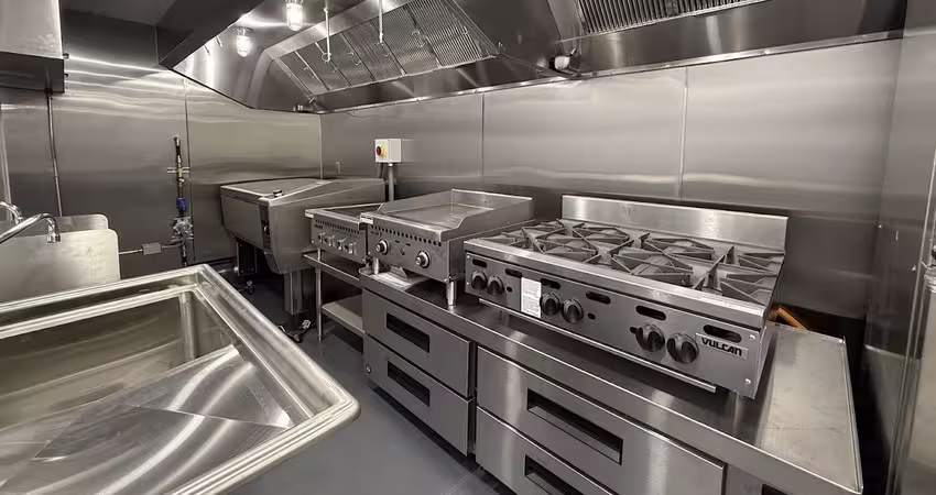 mobile kitchen relief center 