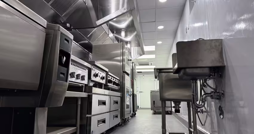 mobile kitchen equipment