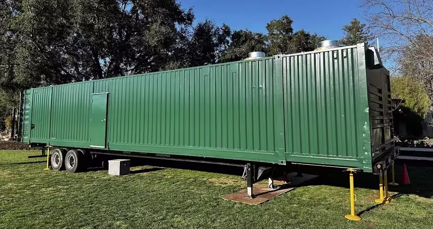 mobile kitchen for the event season