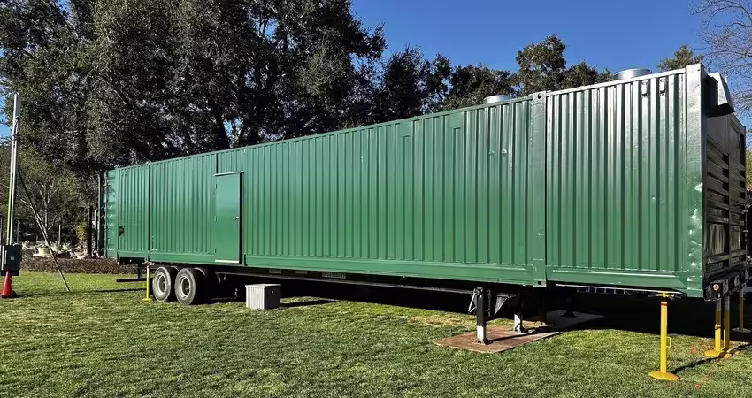 mobile kitchen trailer exterior 