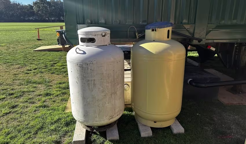 mobile kitchen propane tanks 