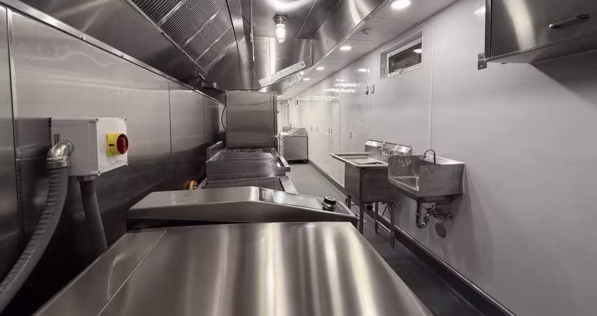 mobile kitchen equipment 