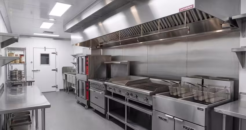 mobile kitchen equipment 