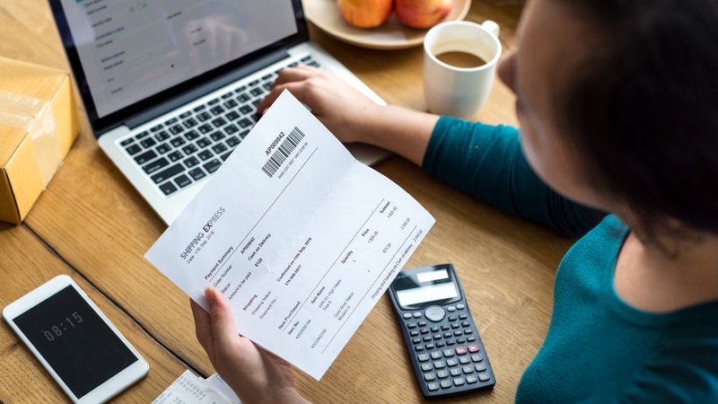 Reading an invoice