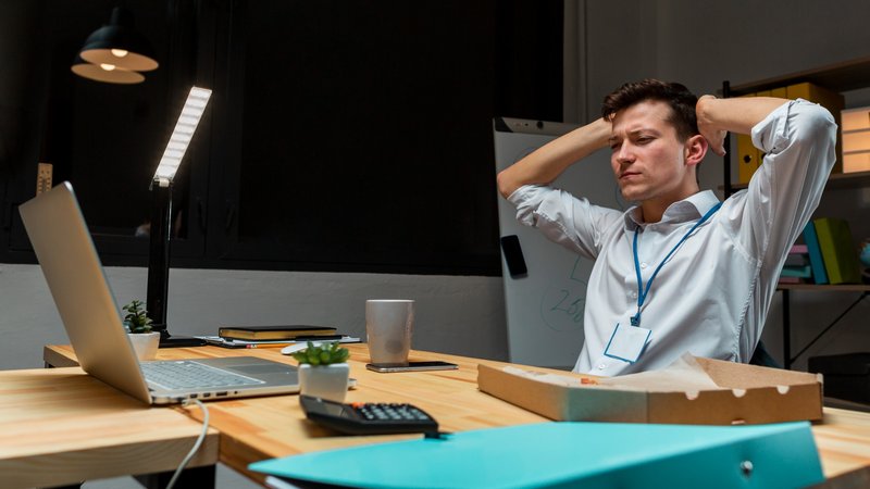 Freelancer experiencing stress and burnout