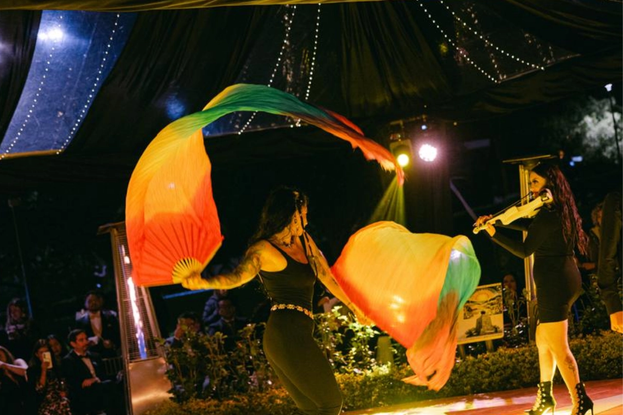 Imagen de galería de fotos del evento Awards 2024 de bodas y eventos Net Bodas&Eventos, capturando momentos destacados y premiaciones que reflejan la excelencia en la organización de celebraciones inolvidables.