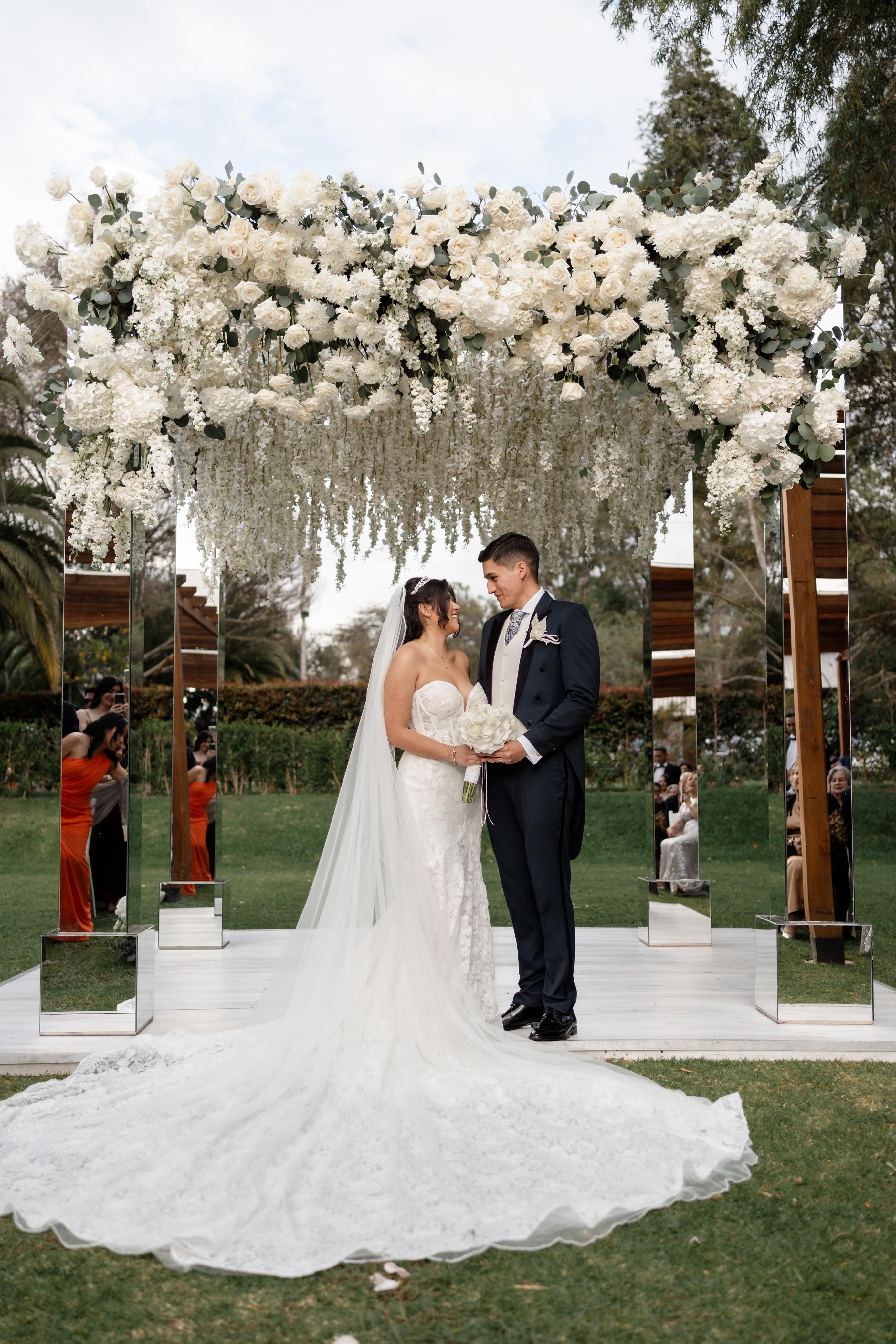 Imagen del slider superior en la página del proveedor de Net Bodas&Eventos, que destaca la innovación y calidad en bodas y eventos, invitando a descubrir servicios únicos y experiencias inolvidables.