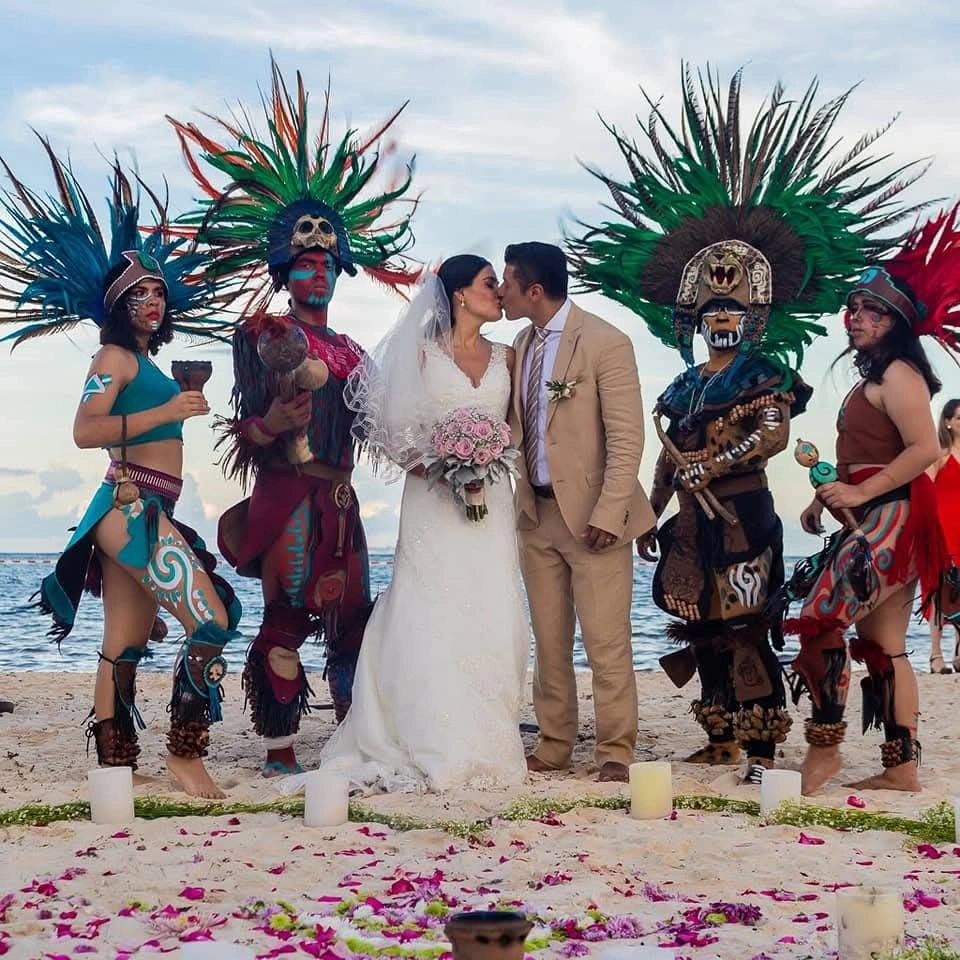 Imagen de la galería de fotos en la página del proveedor de la comunidad de bodas y eventos de Net Bodas&Eventos, que muestra momentos destacados y trabajos creativos para inspirar celebraciones inolvidables.