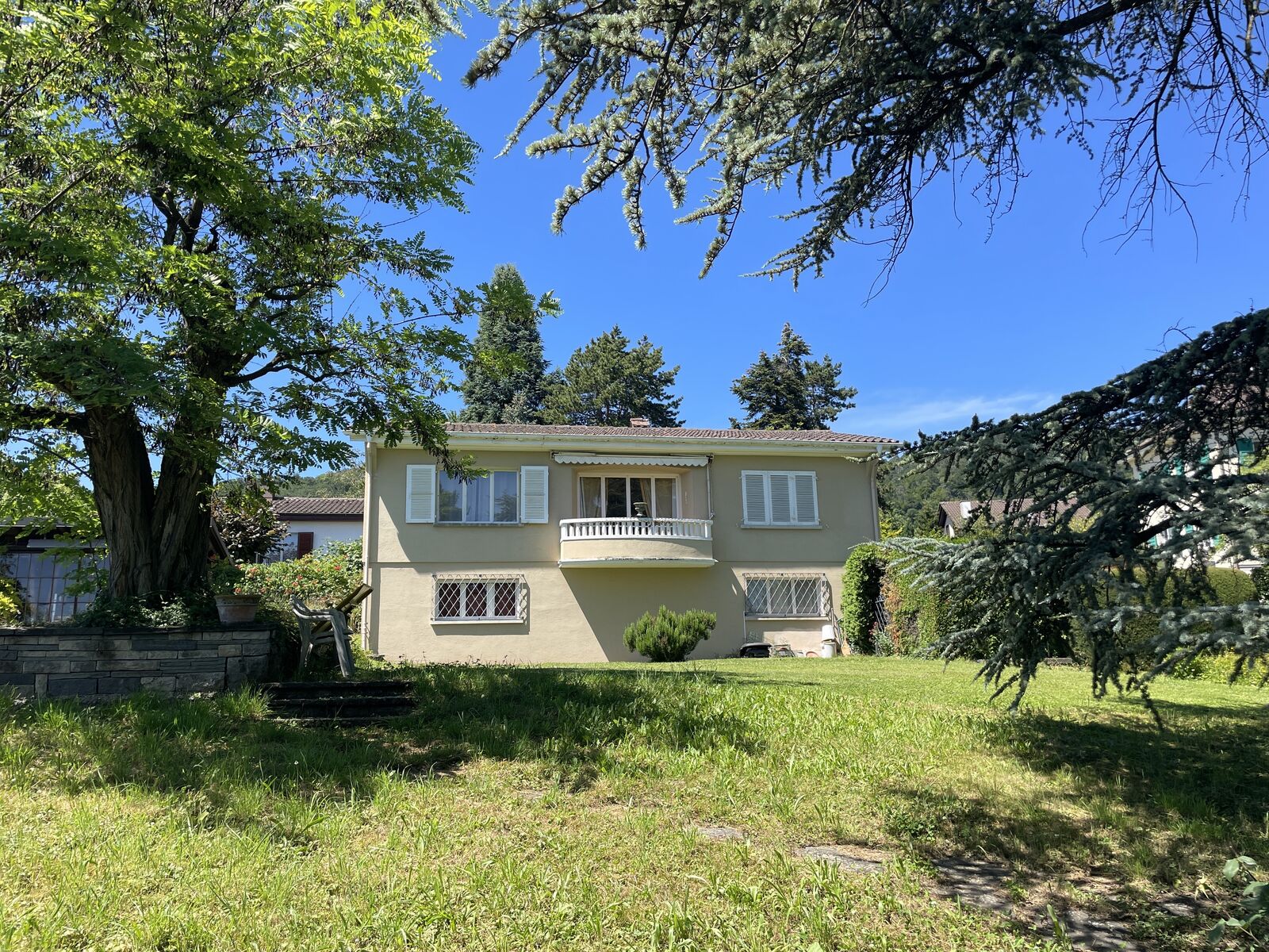 Villa 5 pièces avec grand jardin