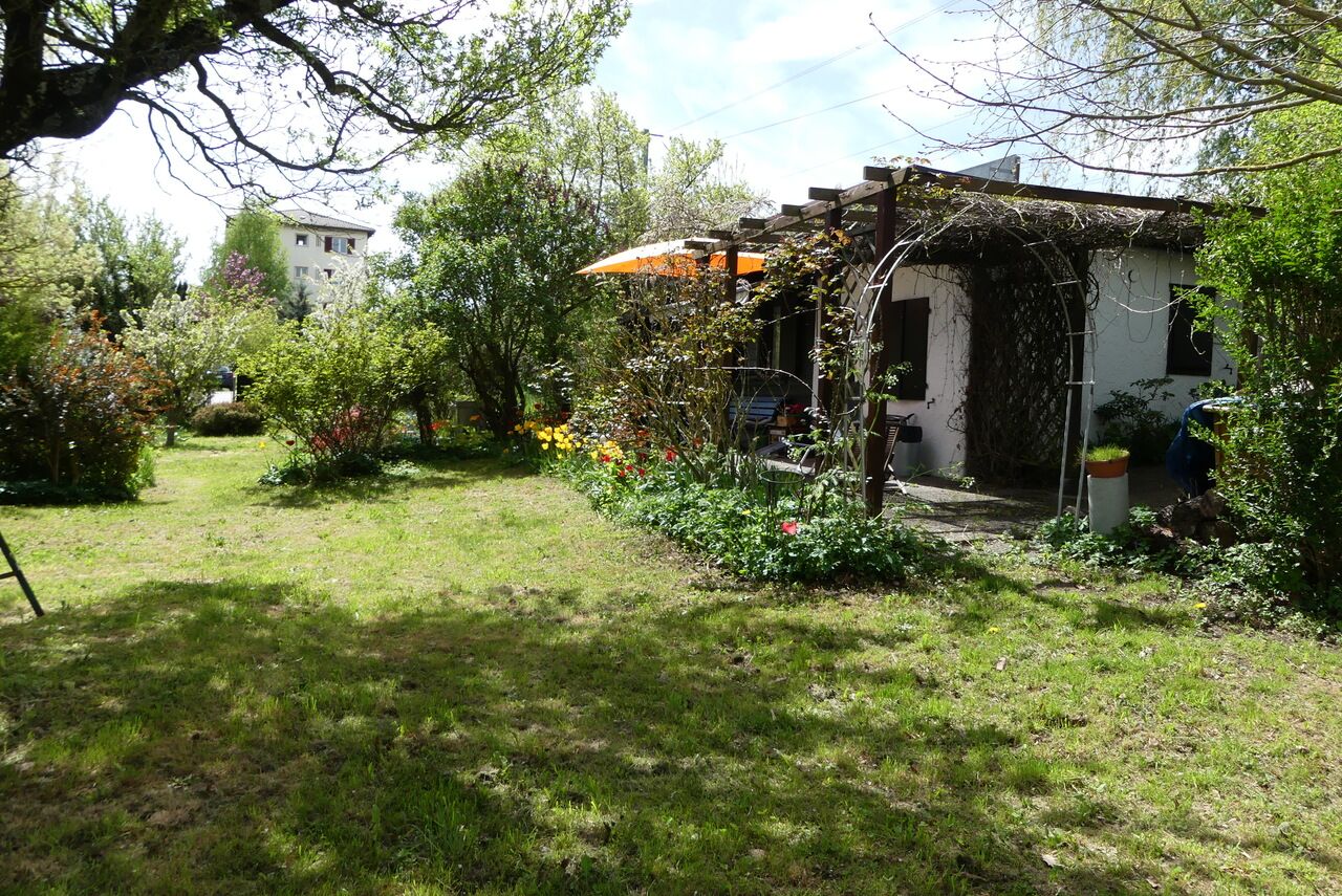 Chalet de vacances en zone Jardin - Grand terrain arboré 1100 m2