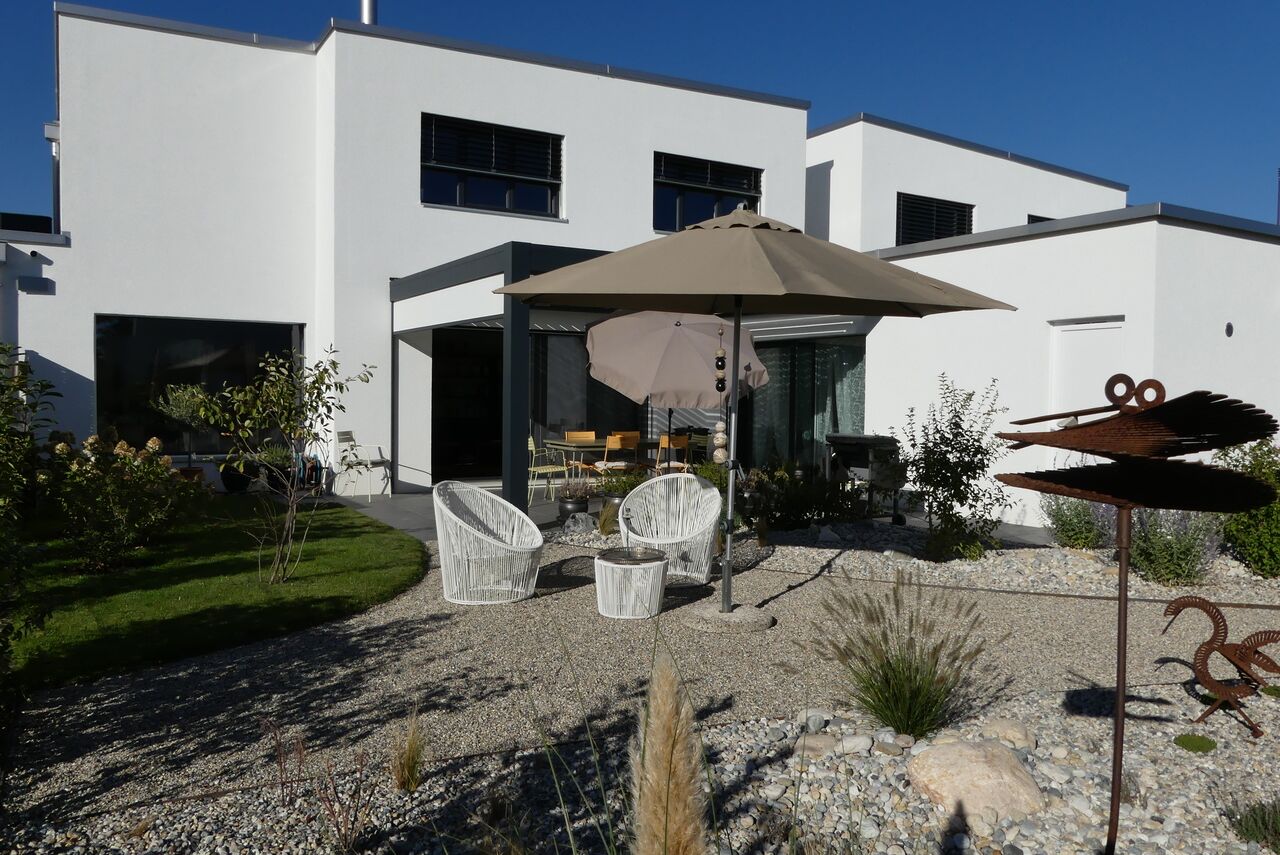 Conception individuelle - Magnifique villa contigüe 5,5 pièces