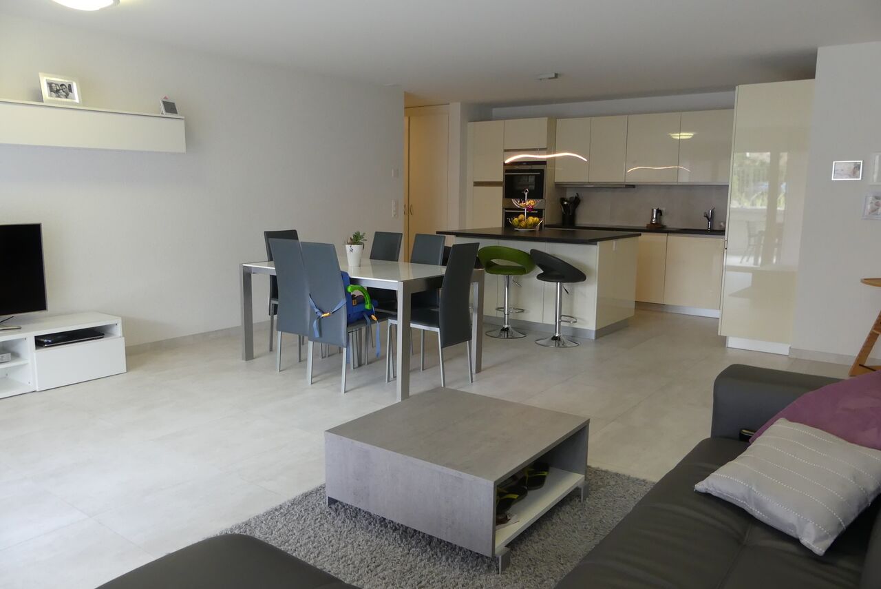Appartement 4.5 pièces rez-de-chaussée 
Proximité du lac
 