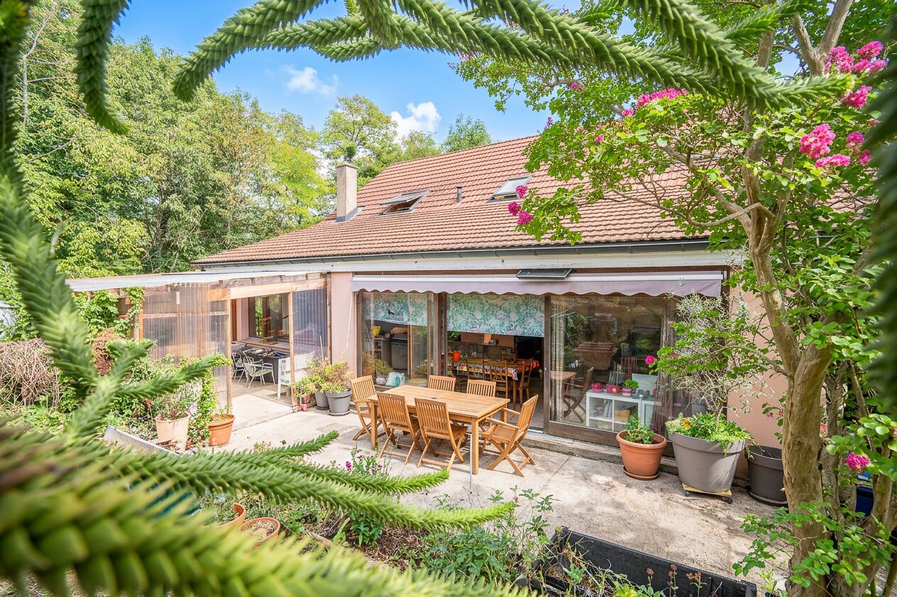 Maison familiale spacieuse - un bien à fort potentiel à rénover