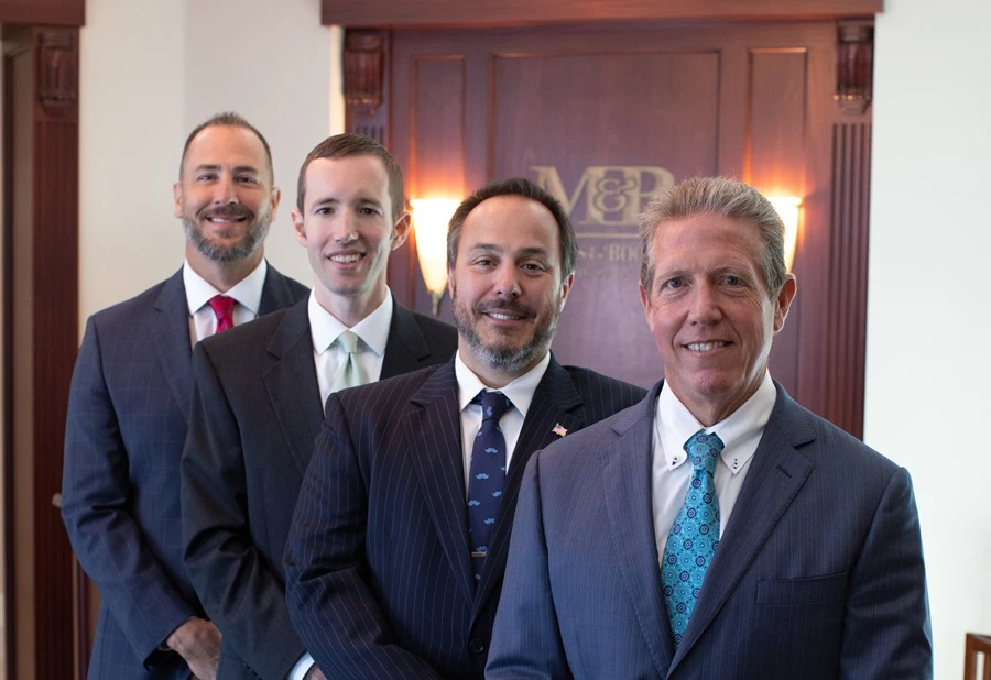 Póngase en contacto con Michles & Booth de inmediato