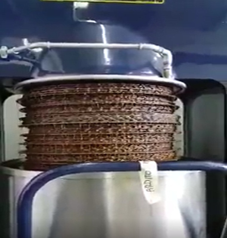 Hydraulic olive presses