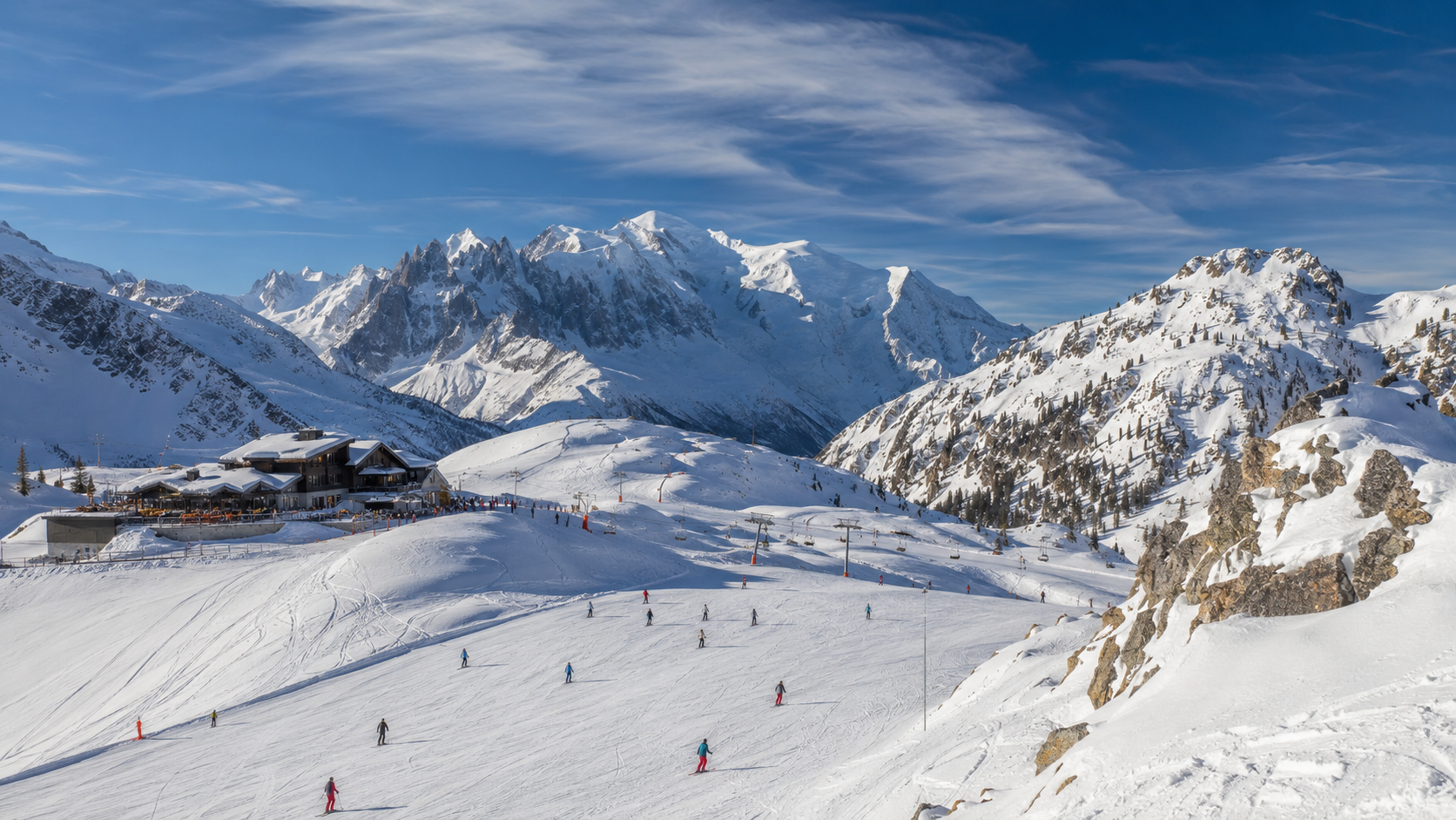 Vue panoramique du domaine skiable de Chamonix Mont-Blanc dans les Alpes du Nord en hiver