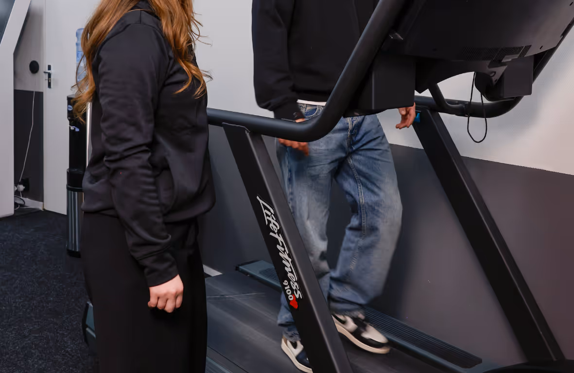 Rugpijn en hardlopen: de oorzaken (en wat je eraan kunt doen)