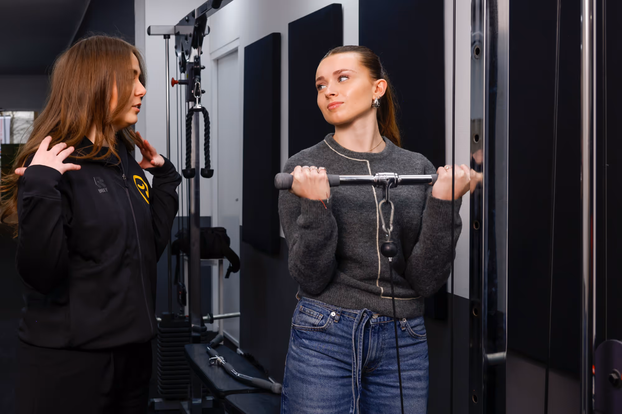 Hoofdpijn naar boven kijken: komt het door je ogen, je nek… of allebei?
