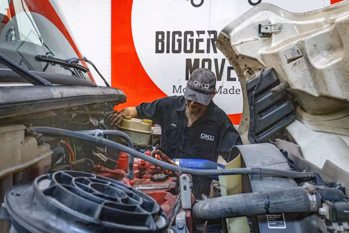 Diesel mechanic services performing Preventive maintenance Services in Oklahoma City, OK