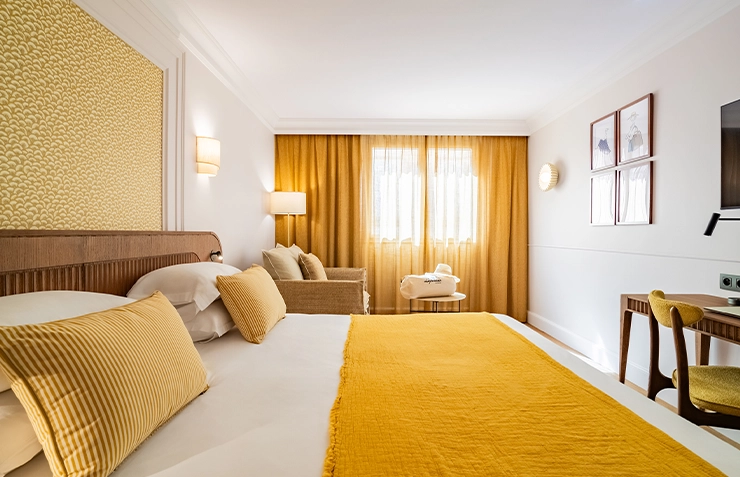 Lepoussin hotel 4 stars rooms in Cannes