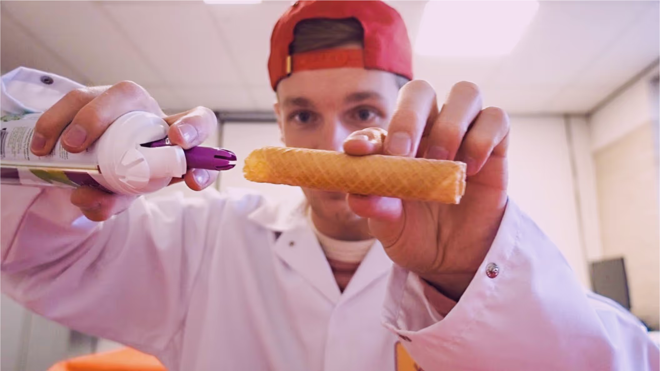 Video placeholder Enzo Knol met Vegter's Rolletje