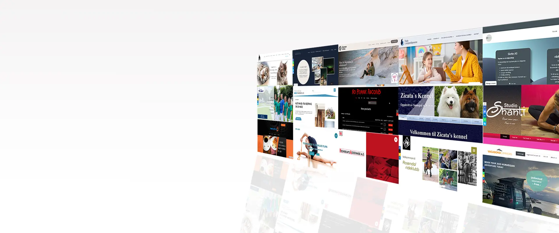 en vegg laget av nettsider som speiler seg i gulvet