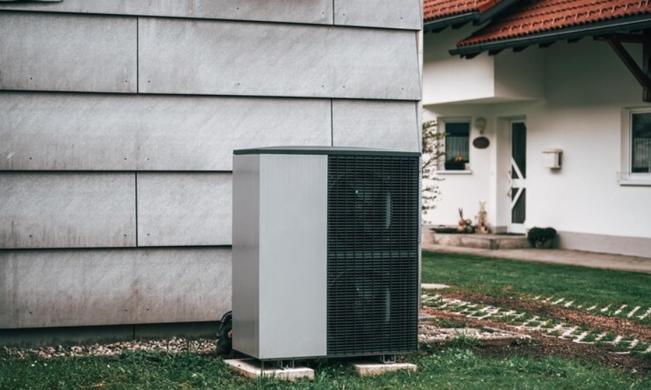 Signs Your Miramar Heat Pump Needs Immediate Professional Attention