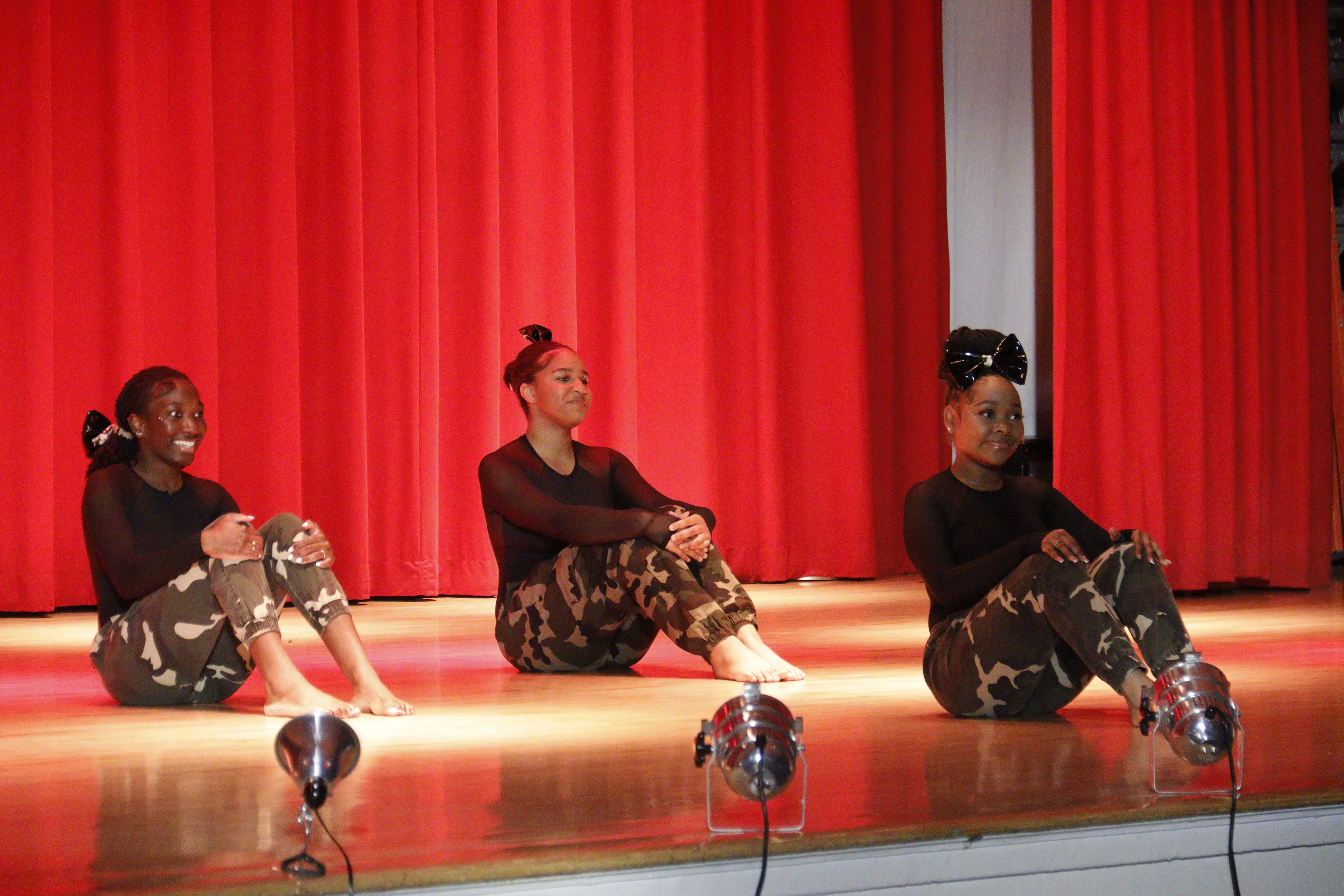 Ballet class near mirrored wall