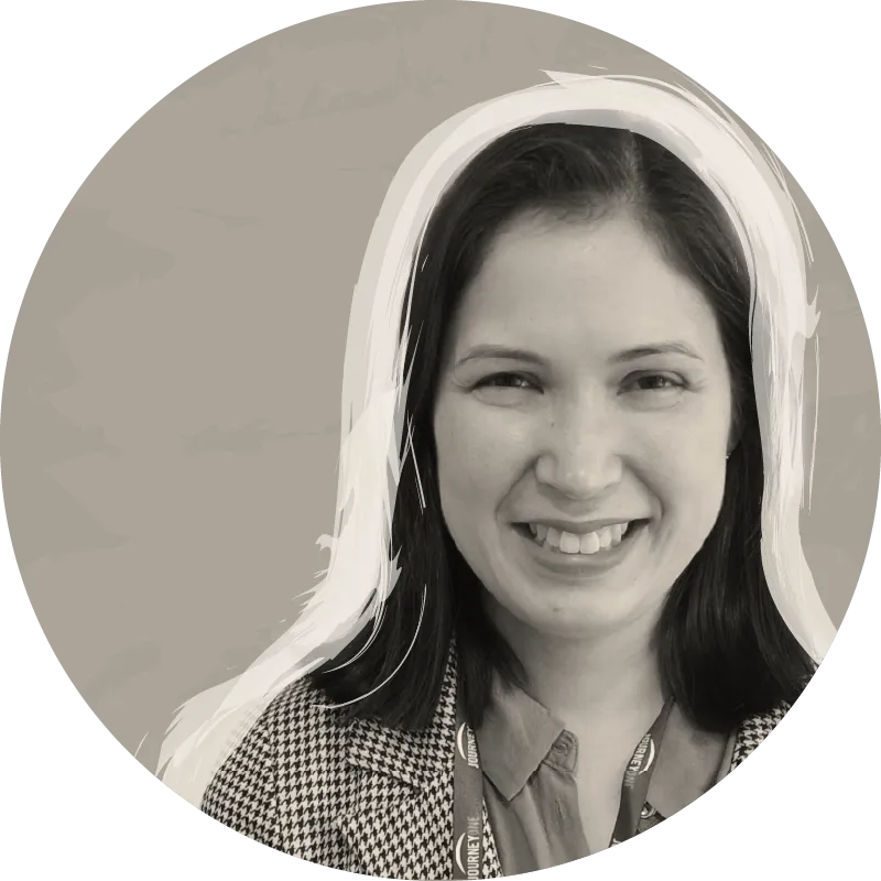 Luciana Oshiro Pereira Circle Headshot