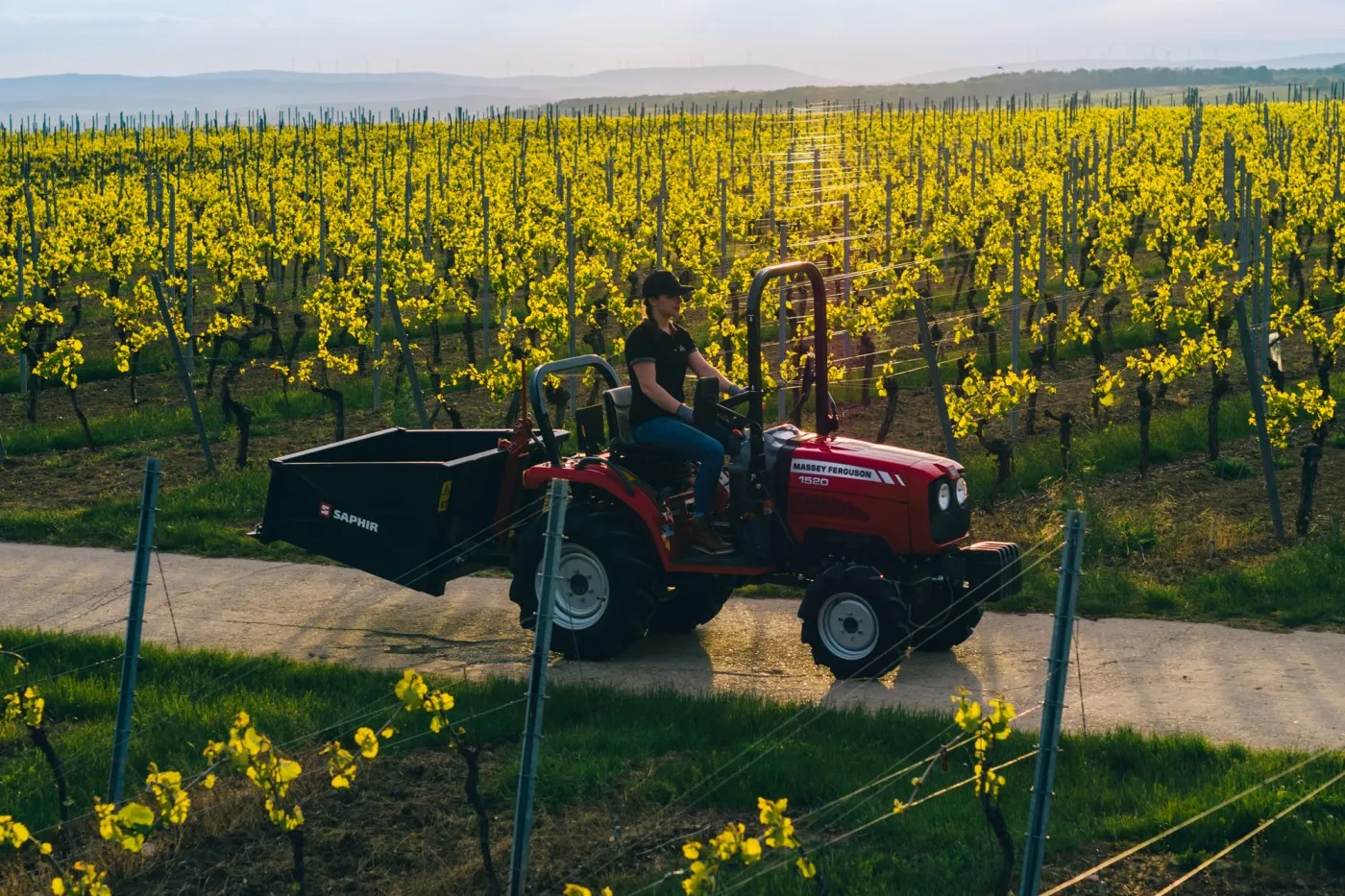 Kompaktní traktor Massey Ferguson 1500