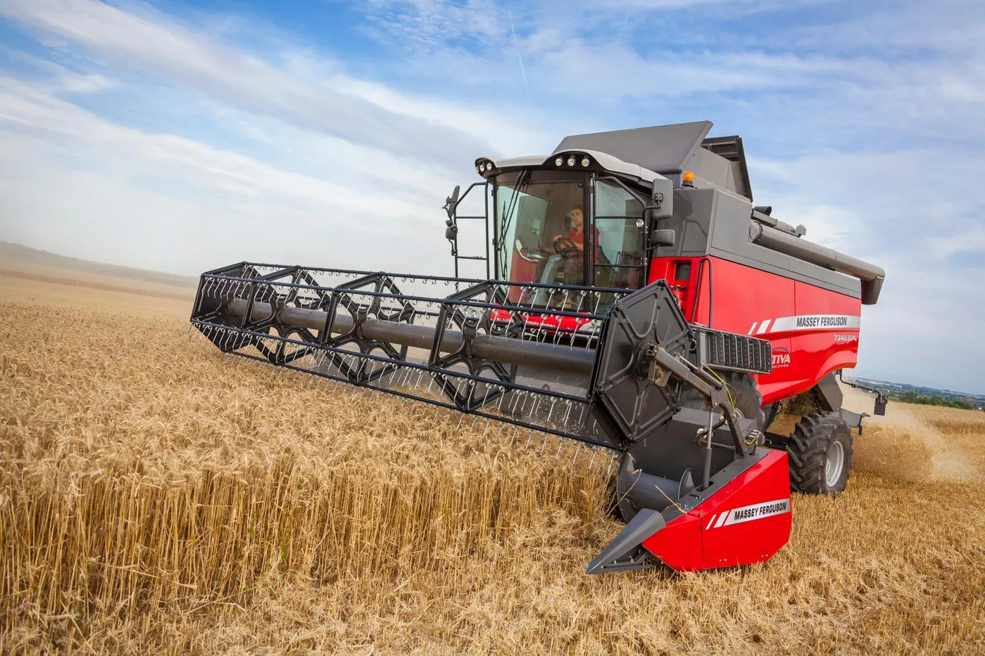 Kombajn Massey Ferguson Activa S při sklizni