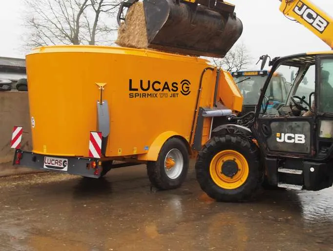 Krmný vůz LUCAS G Spirmix S Jet