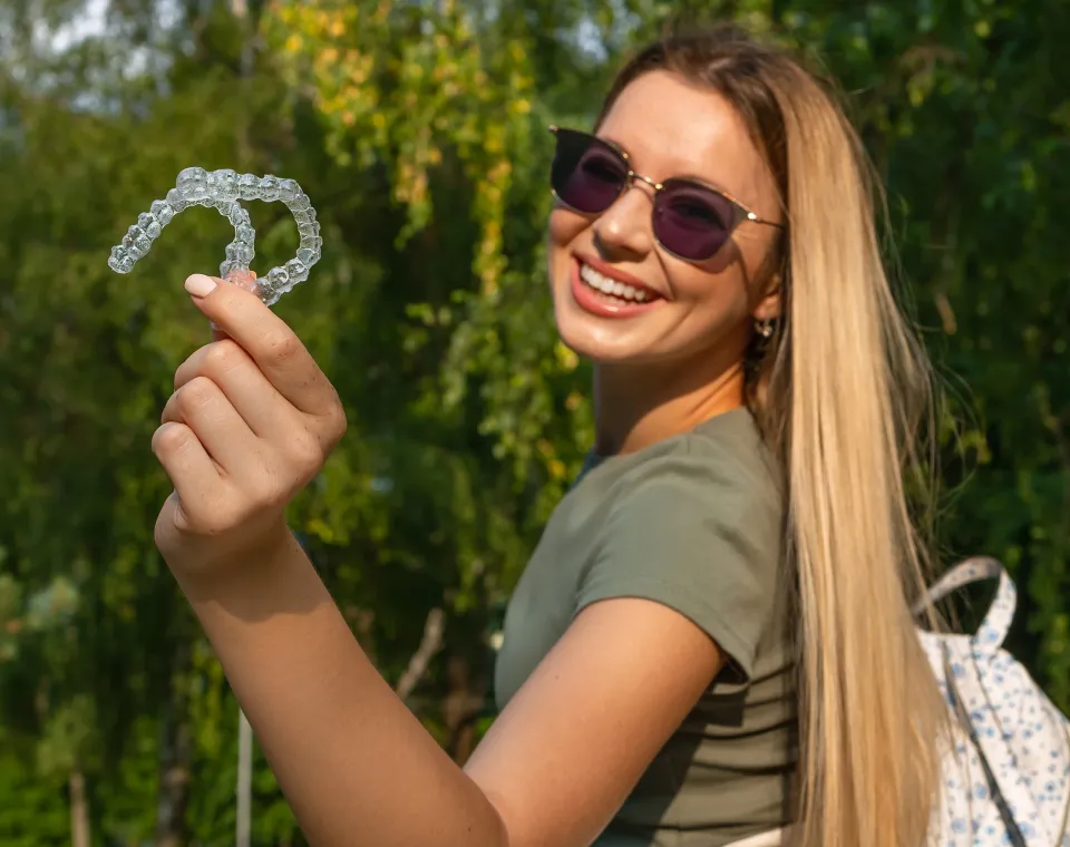 Boost Your Confidence with Invisalign: A Discreet Way to Straighten Your Teeth
