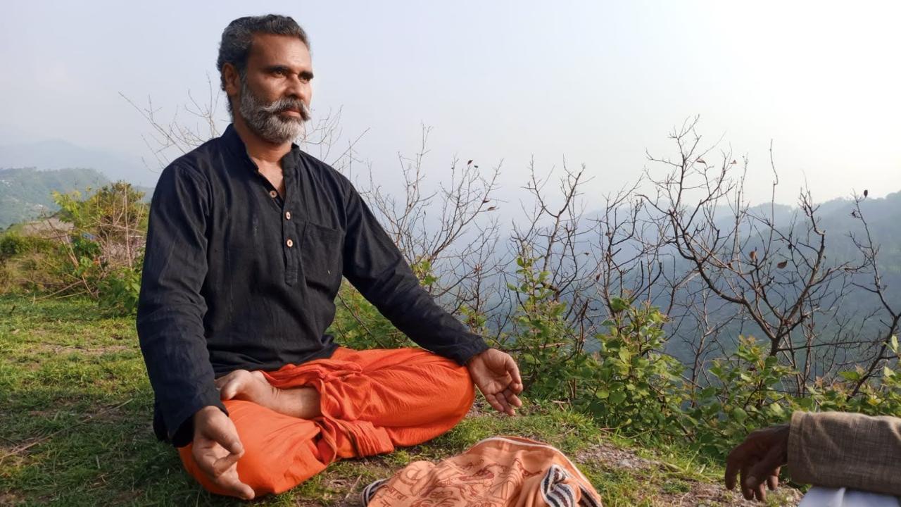 Denny thomas chempazha, denny amrithagiri