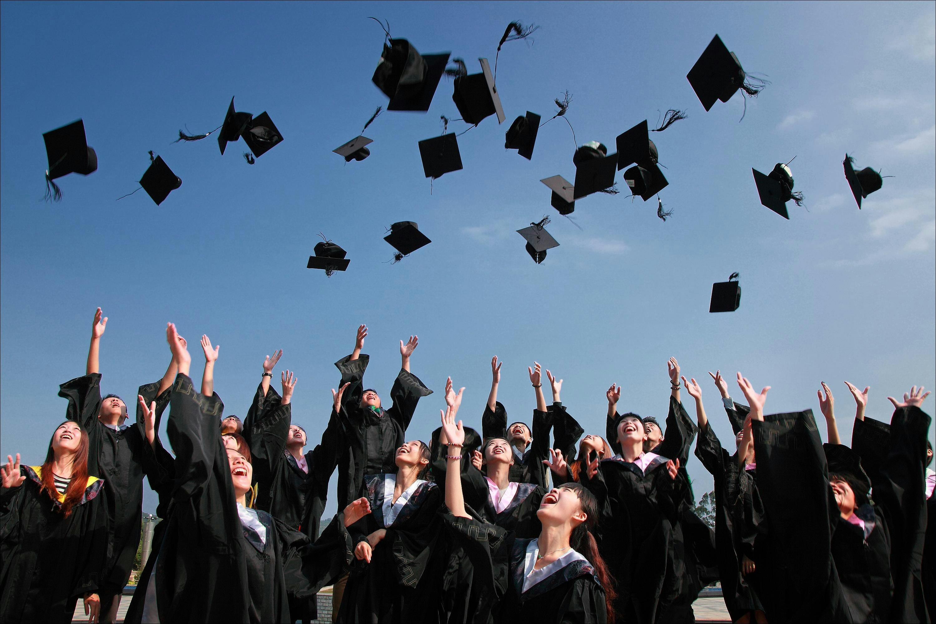 Trabajo para recién graduados: Guía para atraer y seleccionar el mejor talento joven