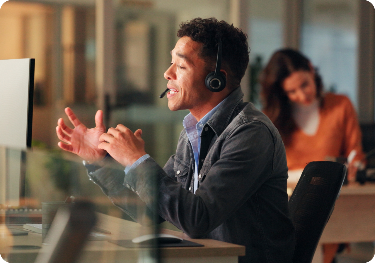 24/7 Support. When you need it, we are available to help you. Day or night.