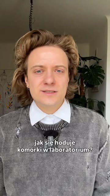 Okładka rolki: hodowle komórkowe w szkole, co wy na to?