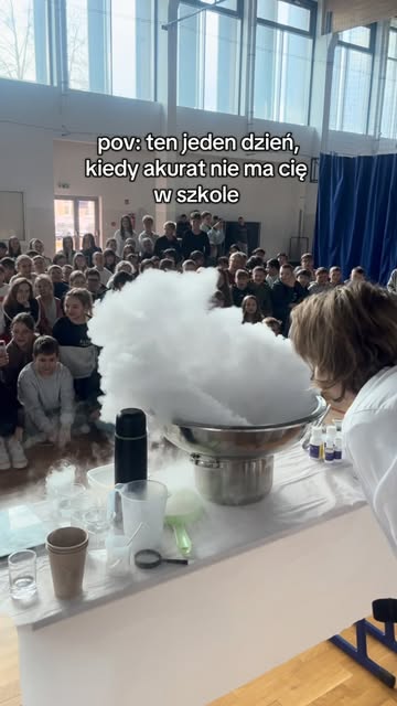 Okładka rolki: moja trasa naukowo-książkowa „Coś tu śmierdzi” zaprowadziła mnie dziś do Radomia, dzięki za spotkani