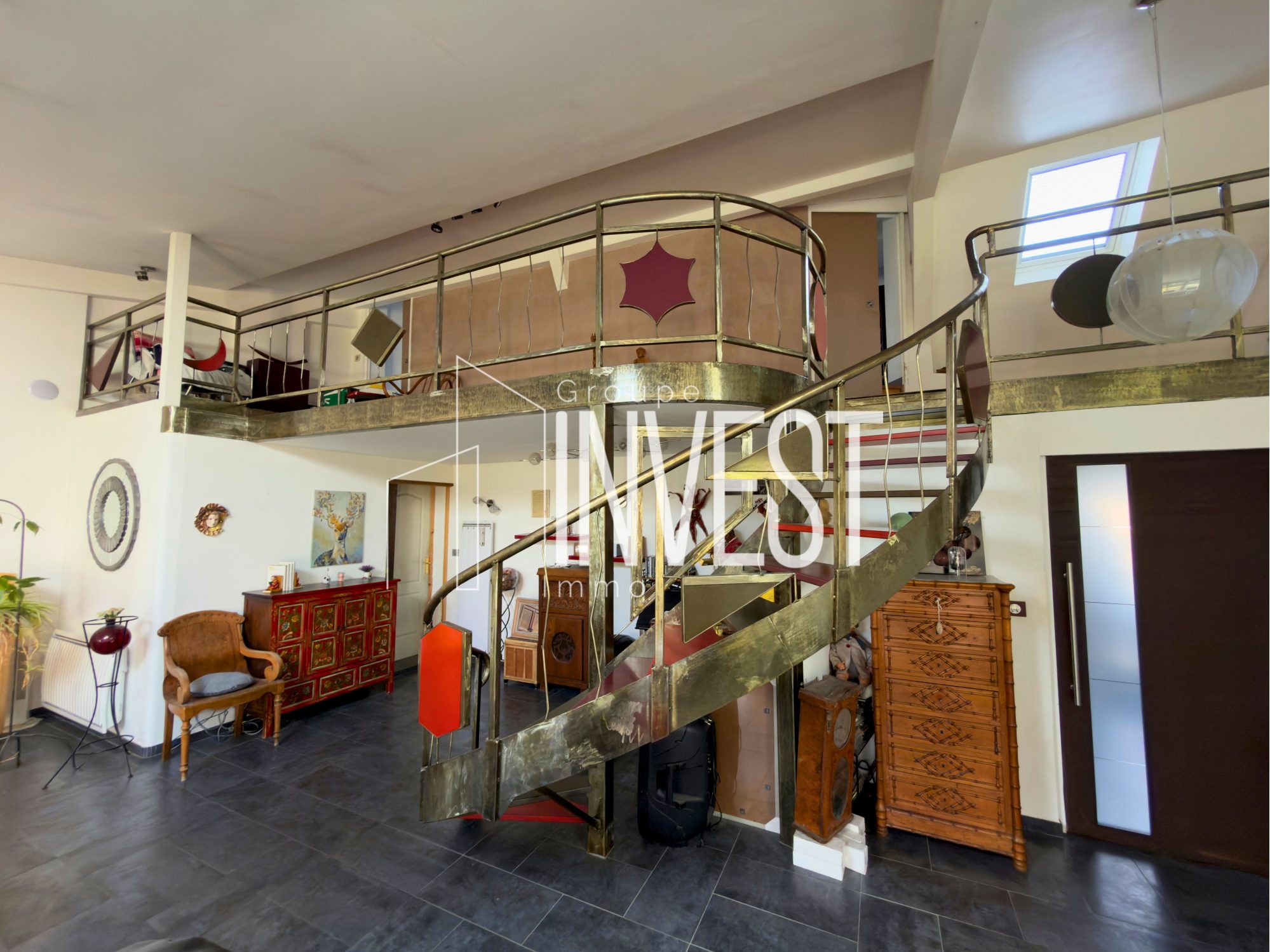 MOUVAUX – Maison type loft 190 m² avec jardin et annexe indépendante