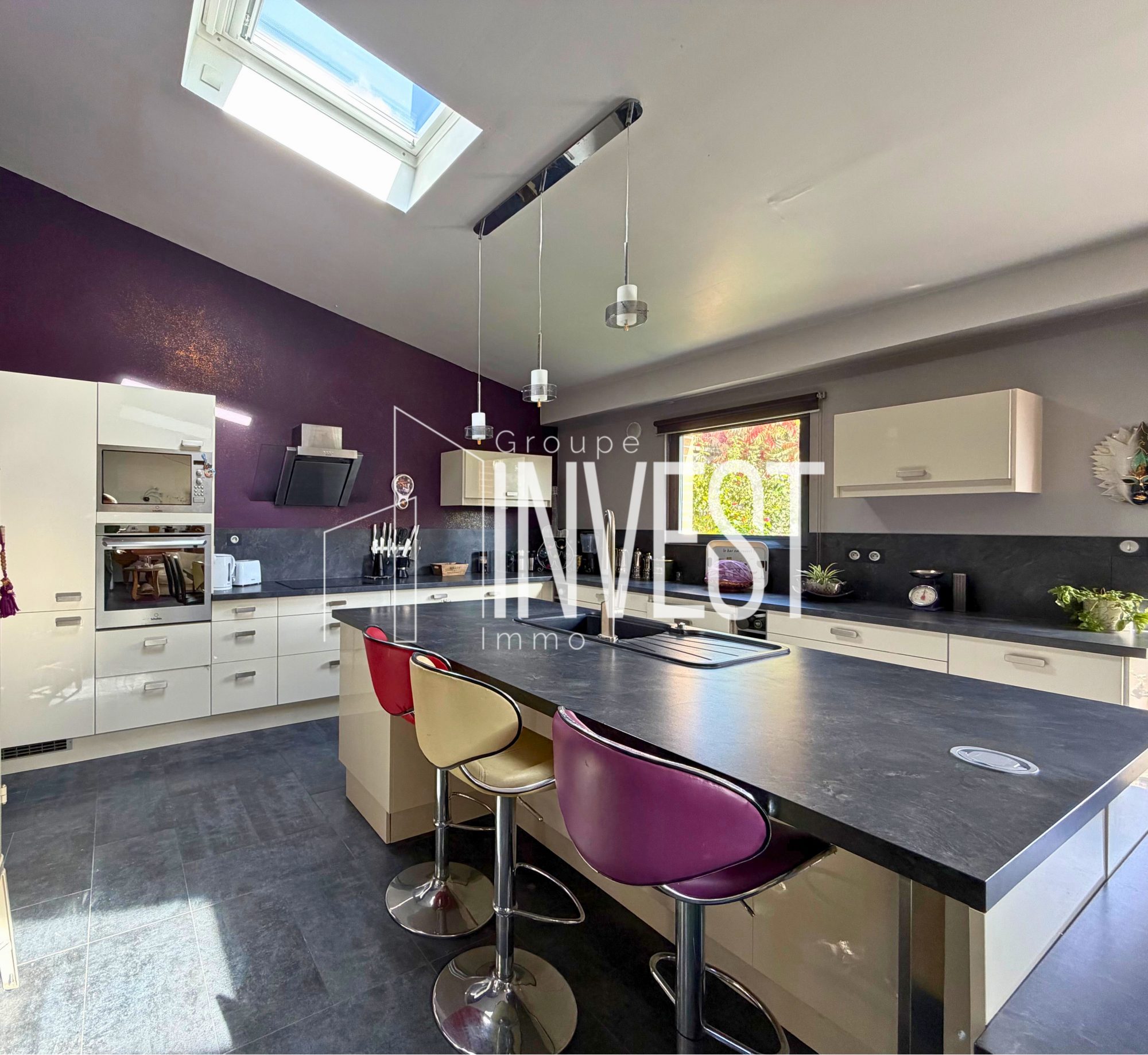 MOUVAUX – Superbe maison de style loft, 5 pièces – Environ 190 m²