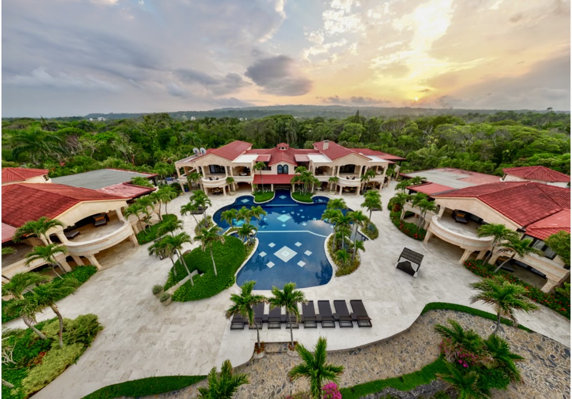 Resort Img