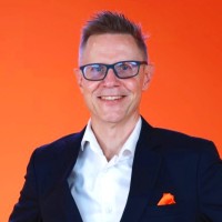 Roberto Kauffmann-Dev, SalesMind AI customer sharing feedback on automated LinkedIn prospecting