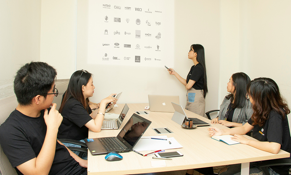 VA Team in a meeting