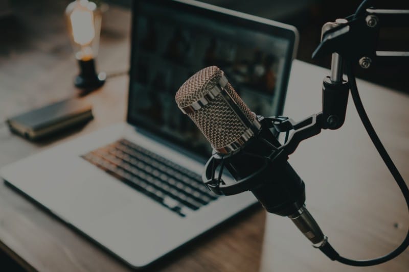 Enregistrement d’un podcast en studio