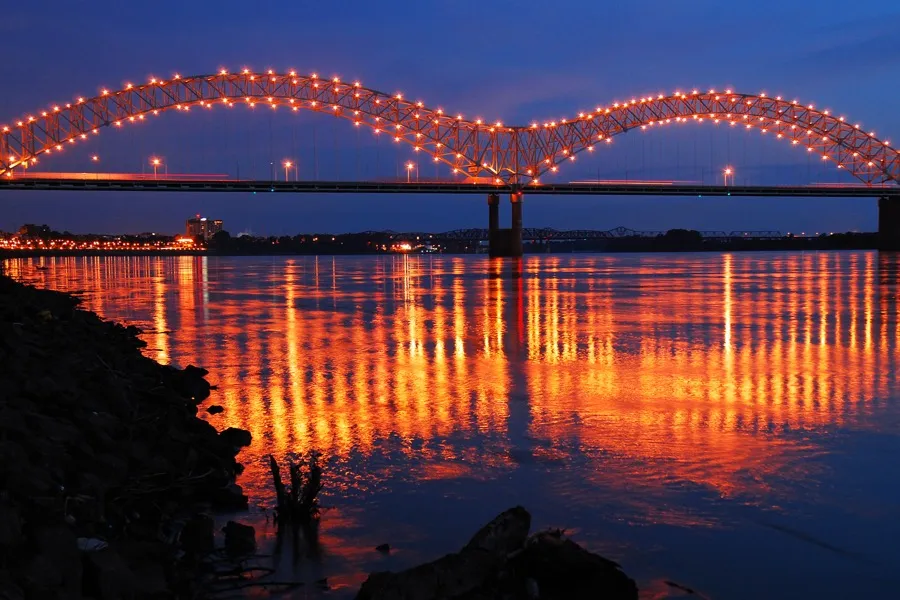 Memphis, TN bridge Hernando De Soto